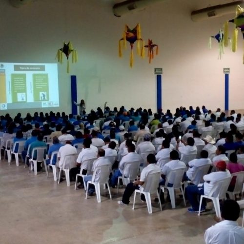 CONFERENCIAS EN AUDITORIO MUNICIPAL